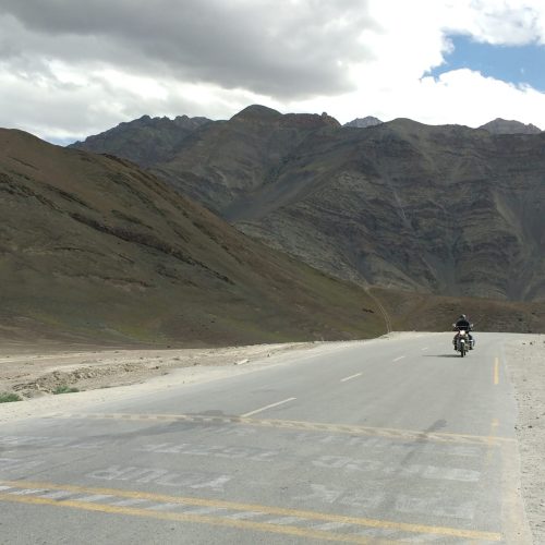 #ladakh#adventure #indicafila #bike #rider #magnetic #point