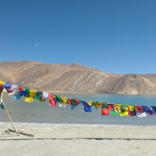 #ladakh#adventure #indicafila #pangong #flags #tibetan